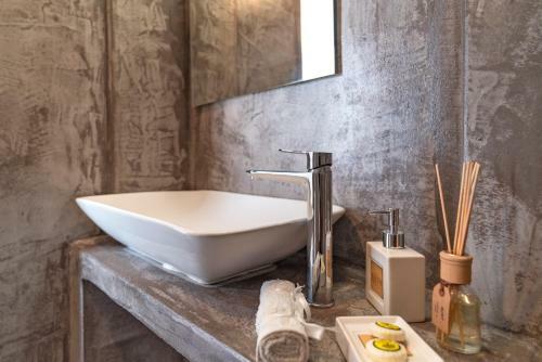 Apartamento Oikos Lindos Suites Artemis