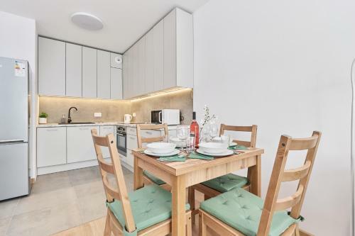 Apartments Wroc?aw Wichrowa By Renters