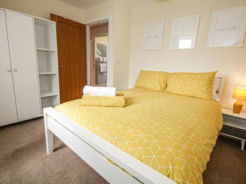 16 Cefn Cwmwd Cottages
