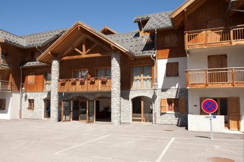 Aparthotel Hameau Des Aiguilles 4