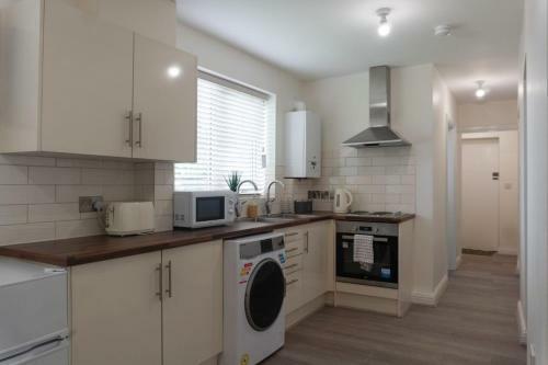 Gorgeous Ground Floor Apartment + Free Parking
