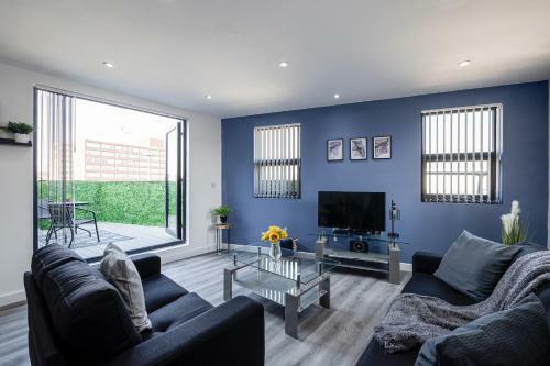 Modern & Refurbished 2/bed Apartment In Stockport