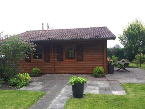Blockhausperle Im Grunen