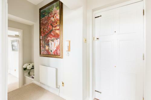 Warwick Victorian Apartment