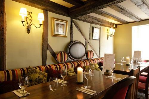 The Bell Hotel Woburn By Greene King Inns