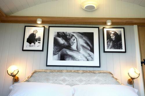 Lodge Hornington Manor Shepherds Huts