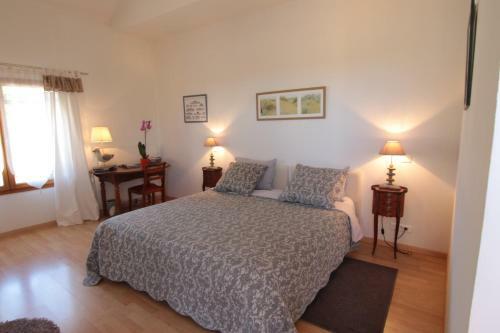 Bed & Breakfast Domaine De La Queyssie