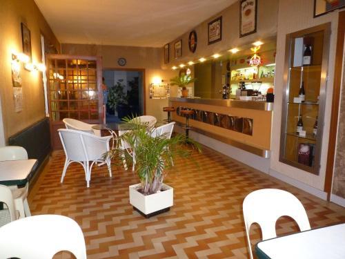 Hotel Le Relais De La Route Bleue