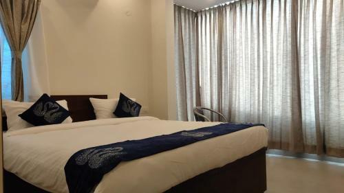 Hotel Amulya Fine Dine Residency