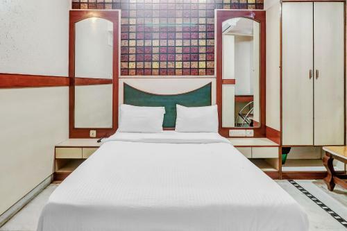 Hotel Collection O 84605 Srk Diamond Inn