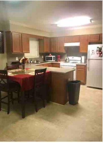 Cozy Home. Great For Large Families