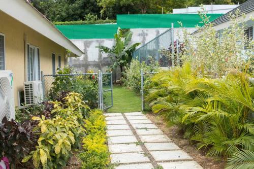 Modern And Cheerful 3 Bedroom Villa