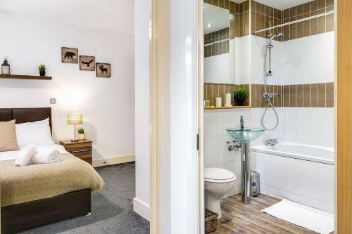 Crescent Luxury Apartment - Central Birmingham