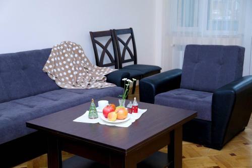 Sunny Apartment On Sayat-nova Avenue & Tours
