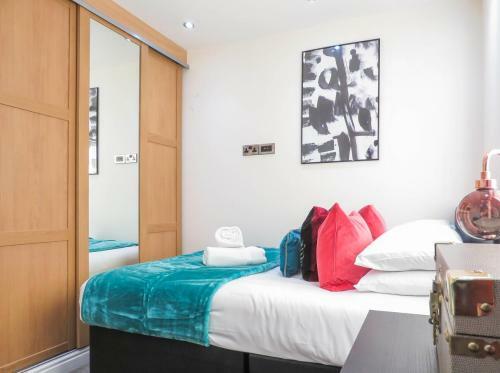 Tudors Esuites Four Bedroom House
