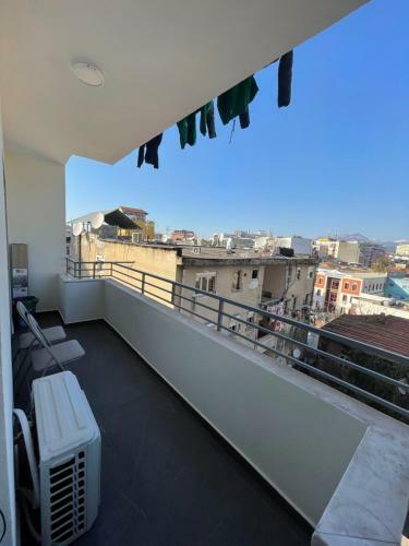 Charming And Bright Tirana Center Apartament
