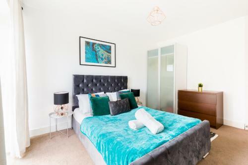 Haus Spacious Parkside Balcony Apartment, Wifi, Smart Tv