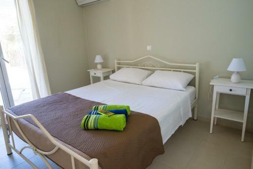 Private Villa's In Nw Corfu With Pool