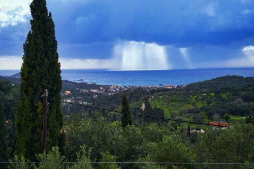 Private Villa's In Nw Corfu With Pool