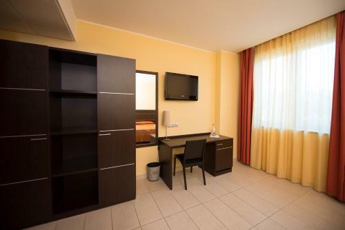 Hotel Letizi�