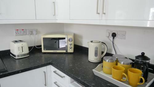 Large 6 Bedroom House In Smethwick