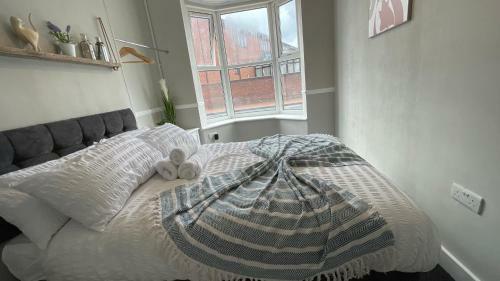 Large 6 Bedroom House In Smethwick