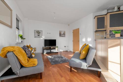 Vibrant & Warm Apartment In Central Birmingham