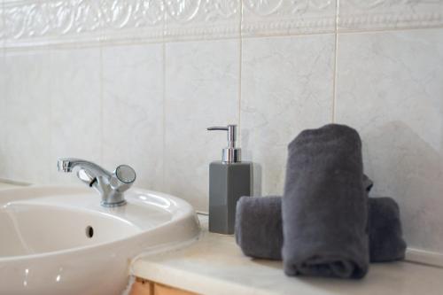 Vibrant & Warm Apartment In Central Birmingham