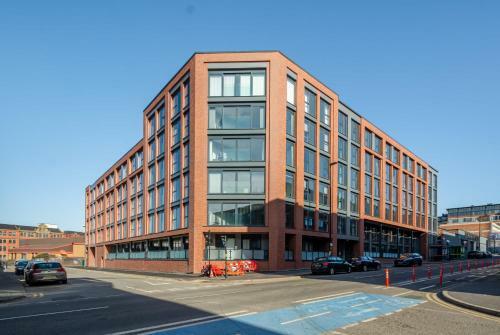 Contemporary 1 Bedroom Apartment In Central Birmingham