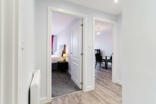 Contemporary 1 Bedroom Apartment In Central Birmingham