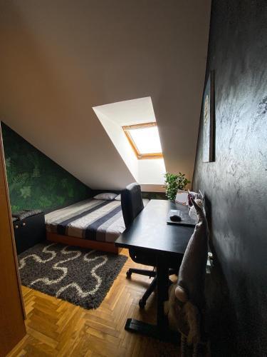 Apartment 313