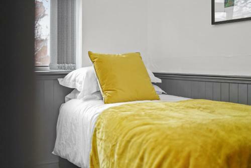Hostal Wray And Whyte Stays