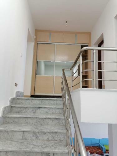 Villa S+5 Pied Dans L'eau Plage Ezzahra 22993892