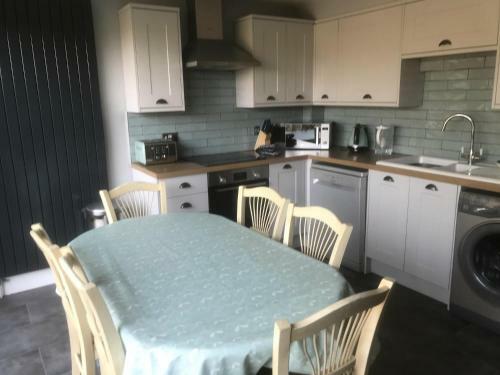 Lovely 3-bed Cottage In Brancaster Staithe