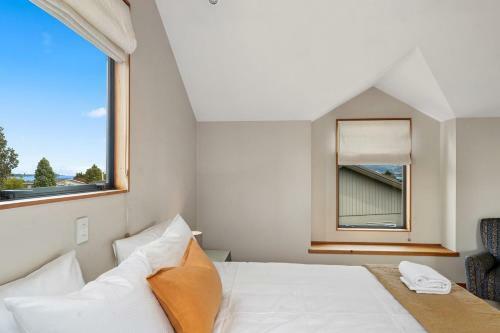 Lake Escape - Taupo