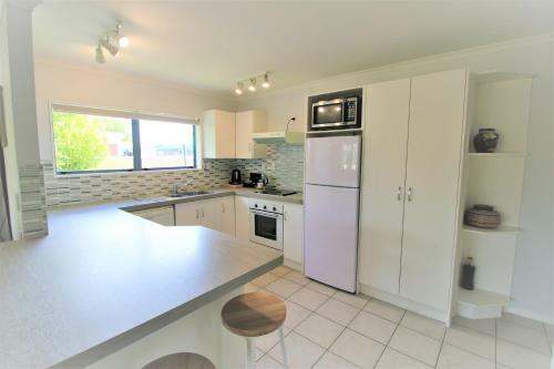 Aristaair- Central City Townhouse