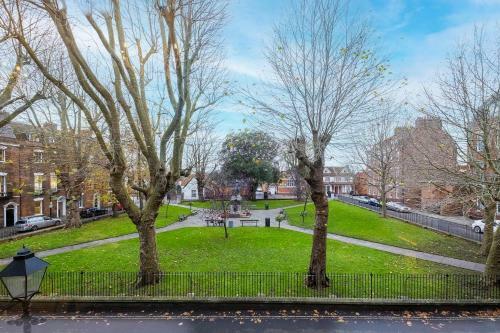 Corporate & Contractor Short Stay Accommodation By King Square Apartments