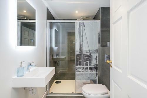 Corporate & Contractor Short Stay Accommodation By King Square Apartments