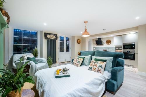 Corporate & Contractor Short Stay Accommodation By King Square Apartments