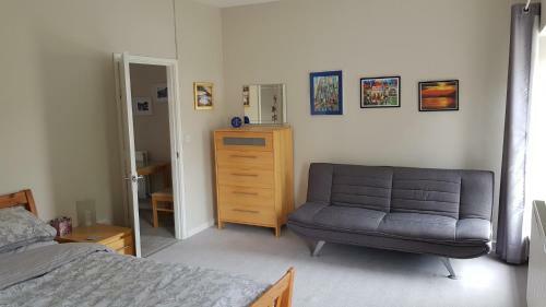 Art Studio Apartment
