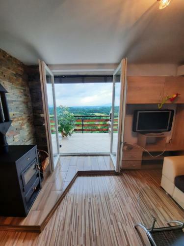 Apartment At Tony