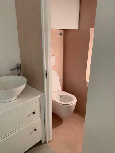 Bright Apartament Near Bus Station
