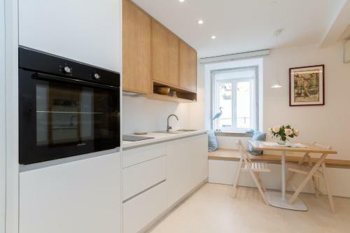 Studio Apartment Tetida By Locap Group