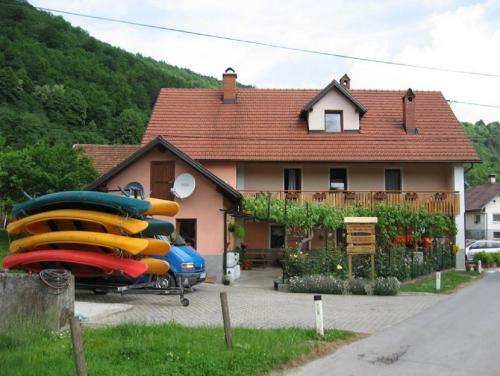 Hostal Tourist Farm Majerle