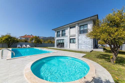 Villa Tanem Atakoy Daily Weekly Rentals