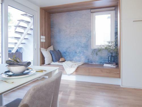 Floating House Memory