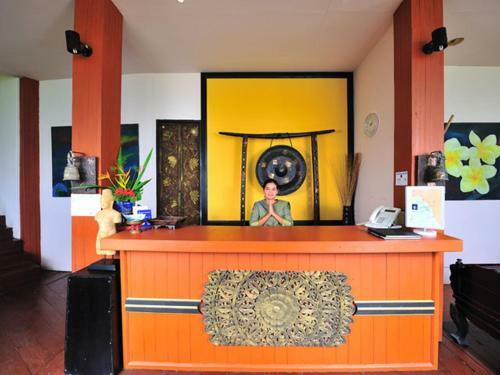 Hotel Koh Ngai Cliff Beach Resort