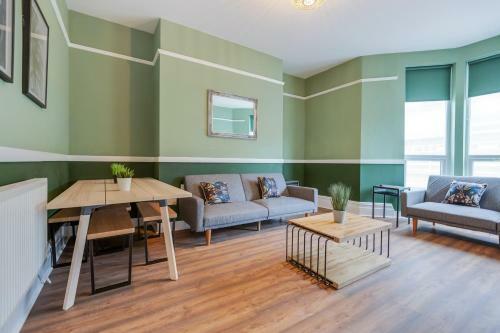 Queen Street Apartments By Sasco