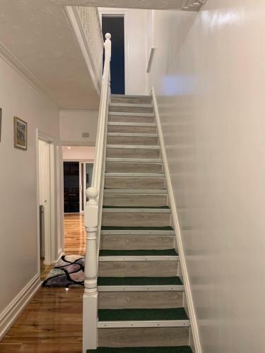 Fantastic Villa Bournemouth - Spa, Parking, Garden