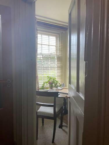 Hortus House - Regency Style Apartment With Attached Parking